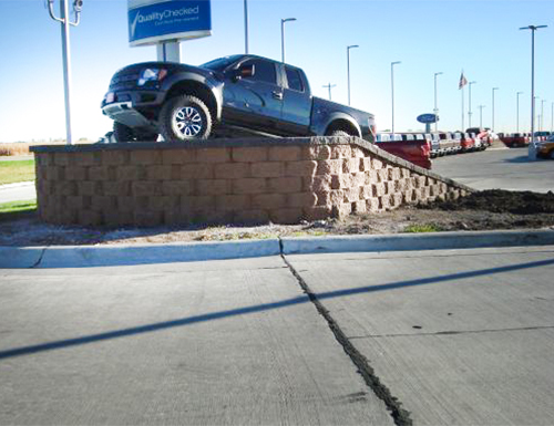 Retaining wall for car dealership